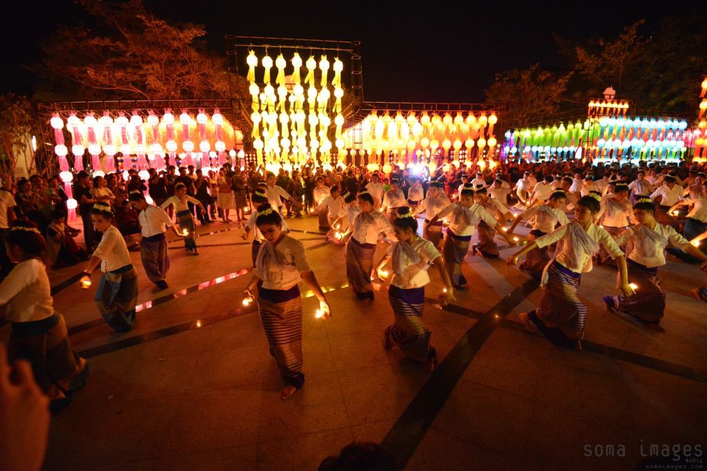 Candle dancers Loy Krathong 2014