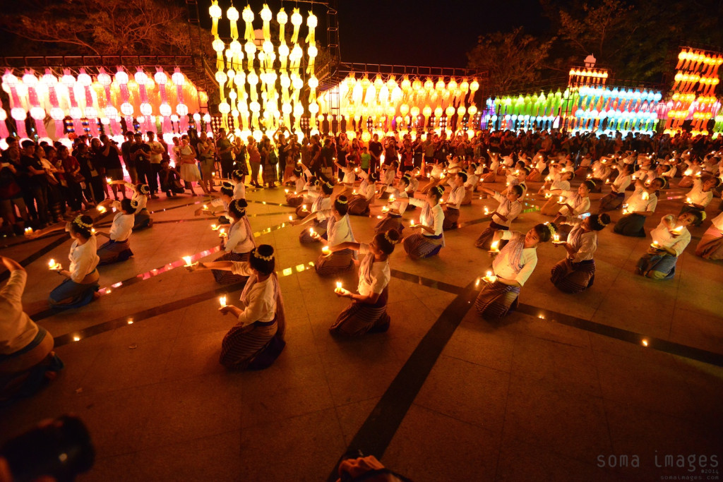 Candle dancers Loy Krathong 2014