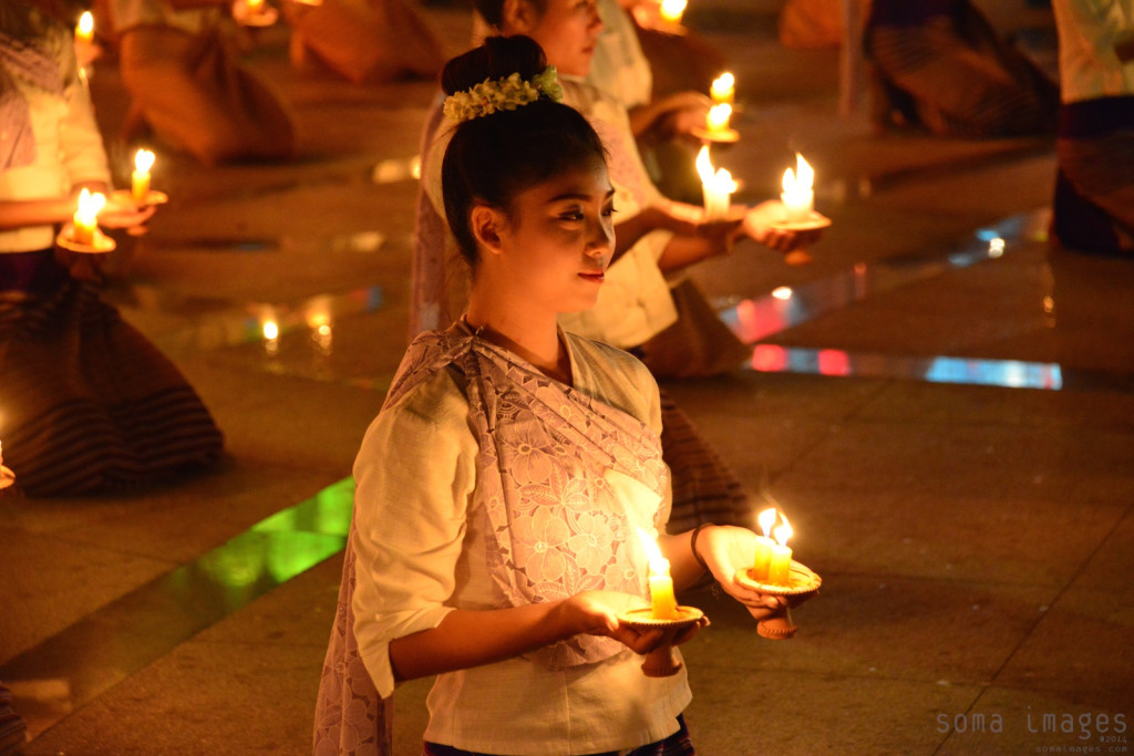 Candle bearers, Loy Krathong 2014 Chiang Mai, Thailand