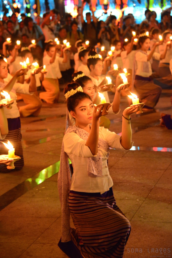 Candle bearers, Loy Krathong 2014 Chiang Mai, Thailand
