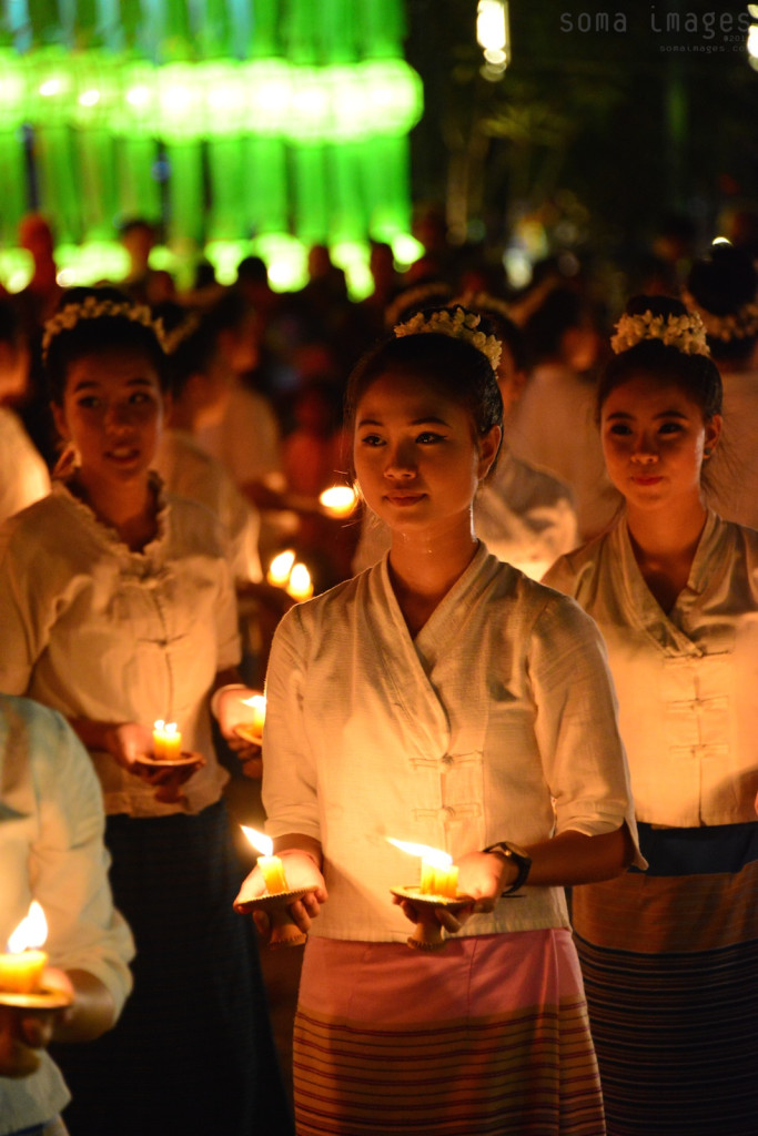 Candle bearers, Loy Krathong 2014 Chiang Mai, Thailand