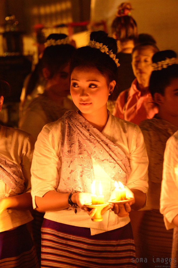 Candle bearers, Loy Krathong 2014 Chiang Mai, Thailand