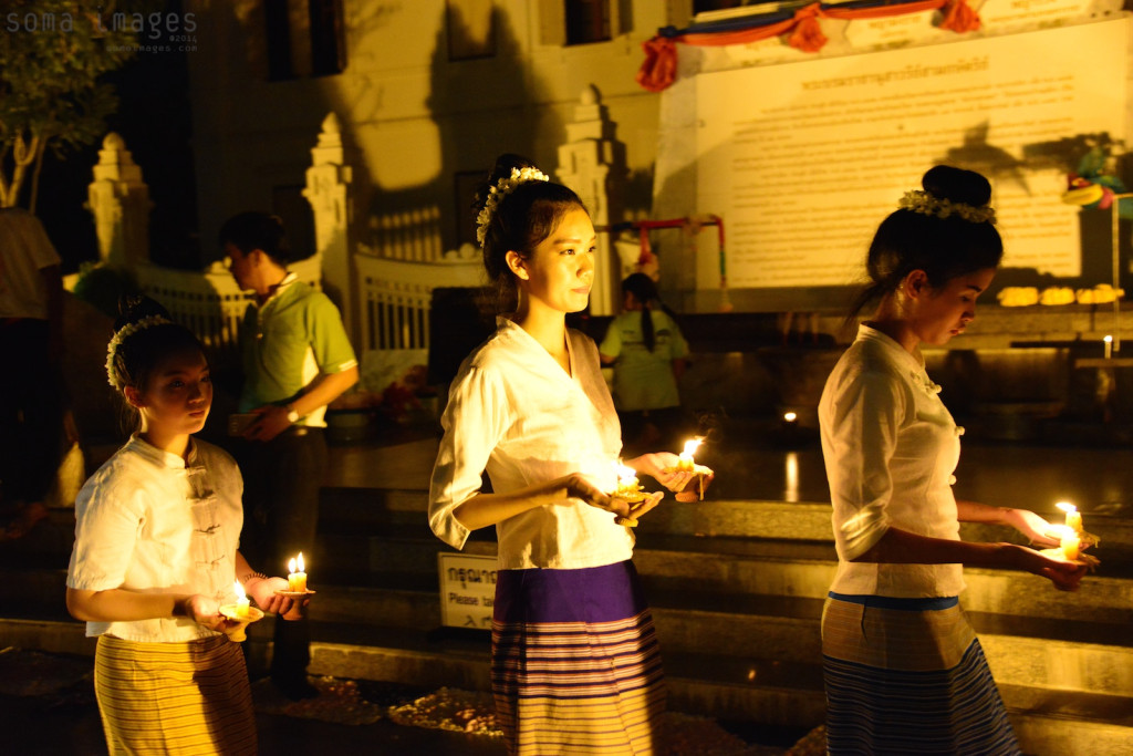 Candle bearers, Loy Krathong 2014 Chiang Mai, Thailand