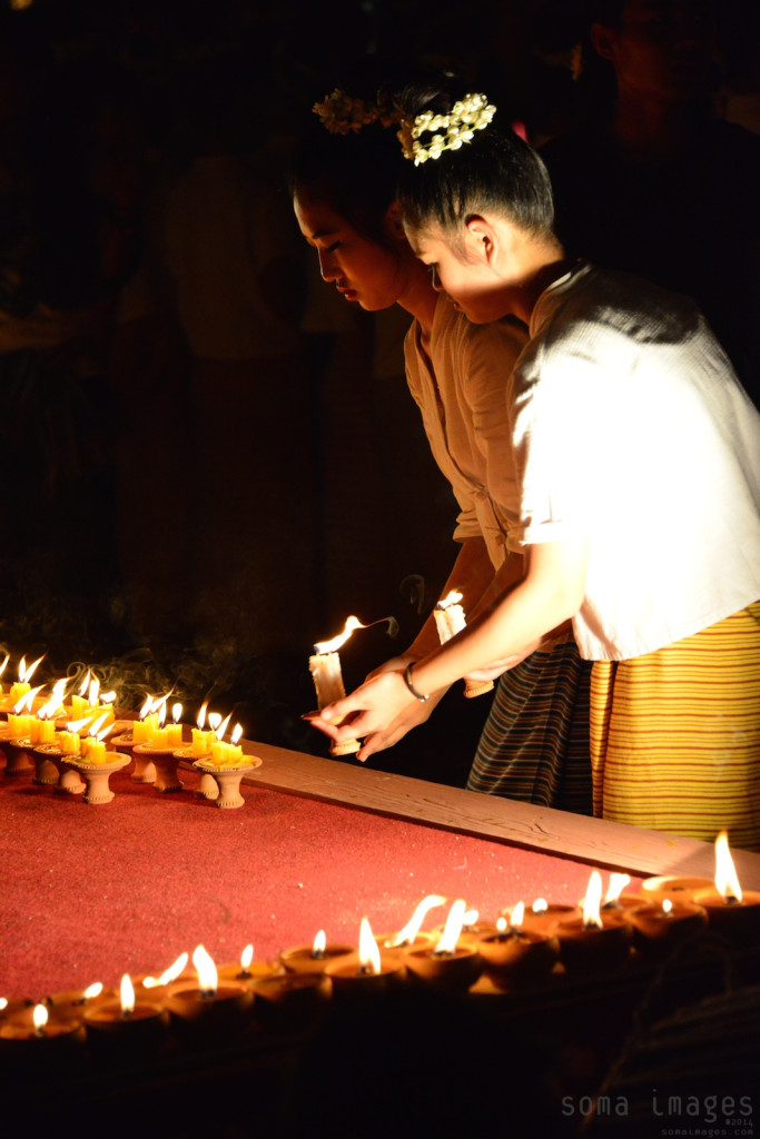 Candle bearers, Loy Krathong 2014 Chiang Mai, Thailand