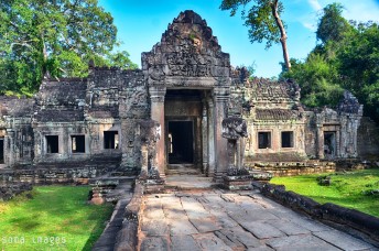 Temple entrance, Angkor Wat, Cambodia